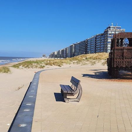 Beachstudio Westende With Sea View Middelkerke Ngoại thất bức ảnh