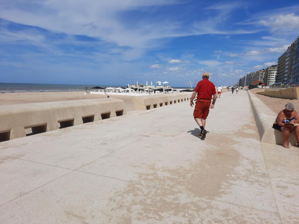 Beachstudio Westende With Sea View Middelkerke Ngoại thất bức ảnh